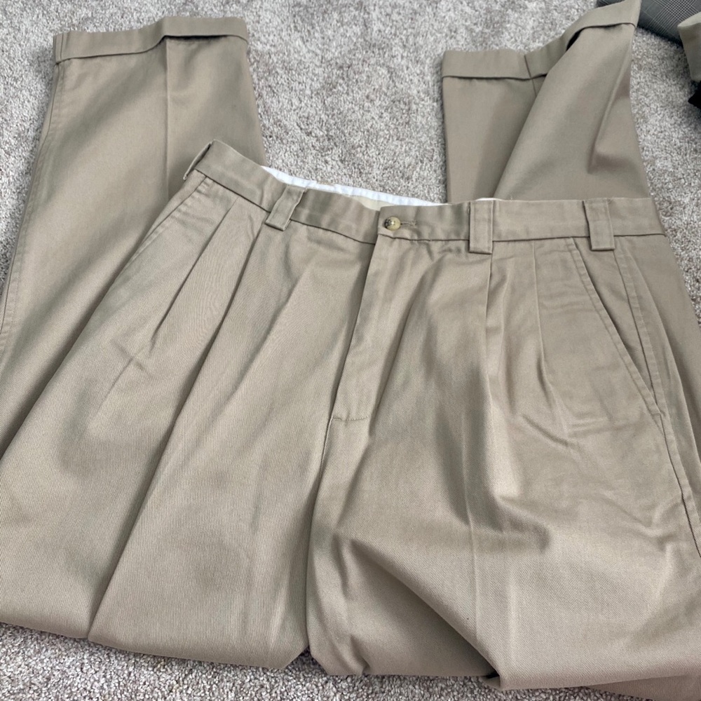 Khaki dress pants, in great shape